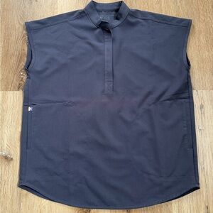 Figs charcoal gray pride set - XXS Rafaela top and XS jogger bottoms